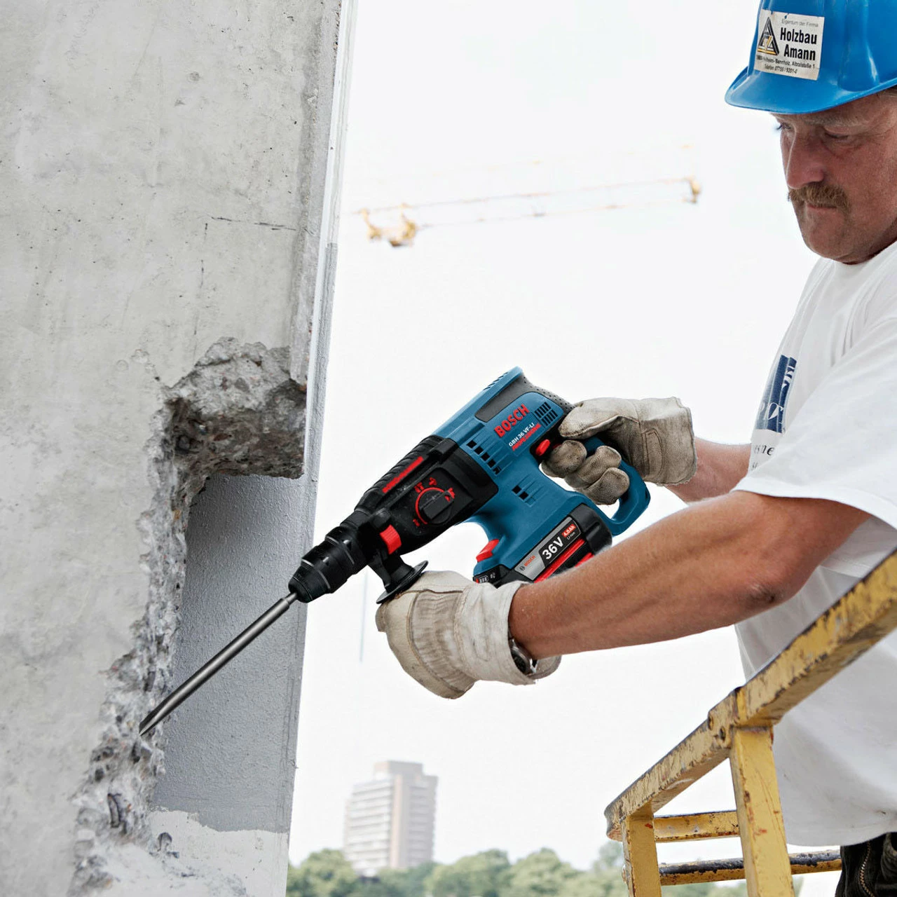 Bosch GBH36VF-LI Plus SDS Plus Hammer Drill (3 X 4.0Ah Batteries) - Image 7