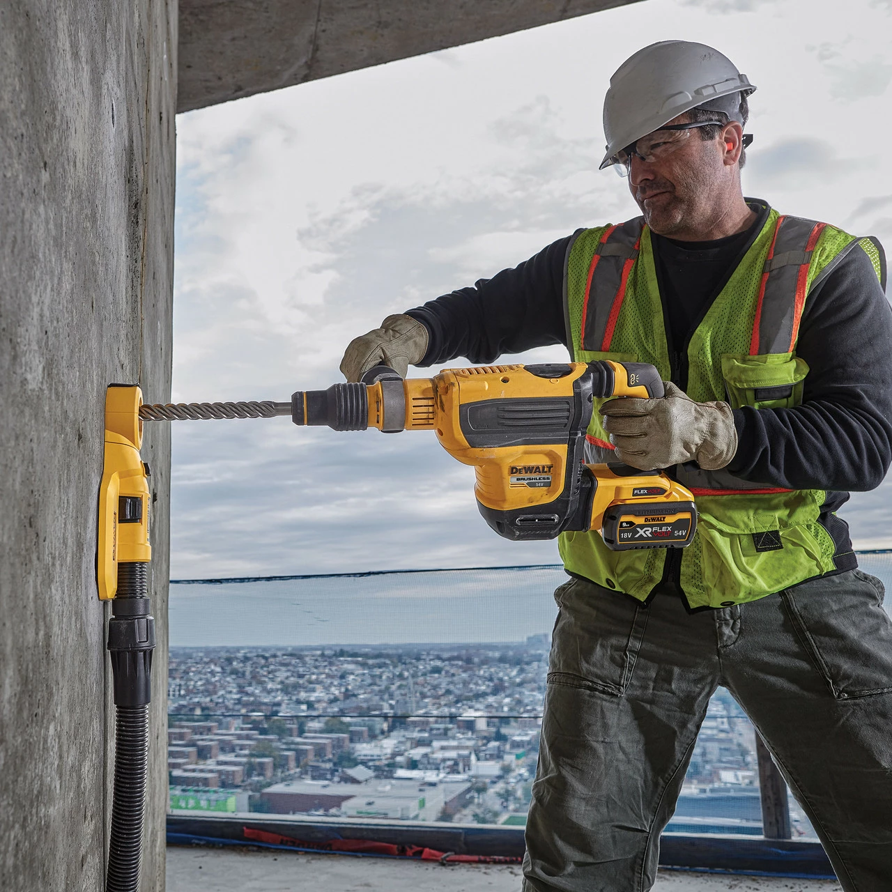 Dewalt DCH614N 54V XR FlexVolt SDS Max Hammer Drill (Body Only) - Image 5