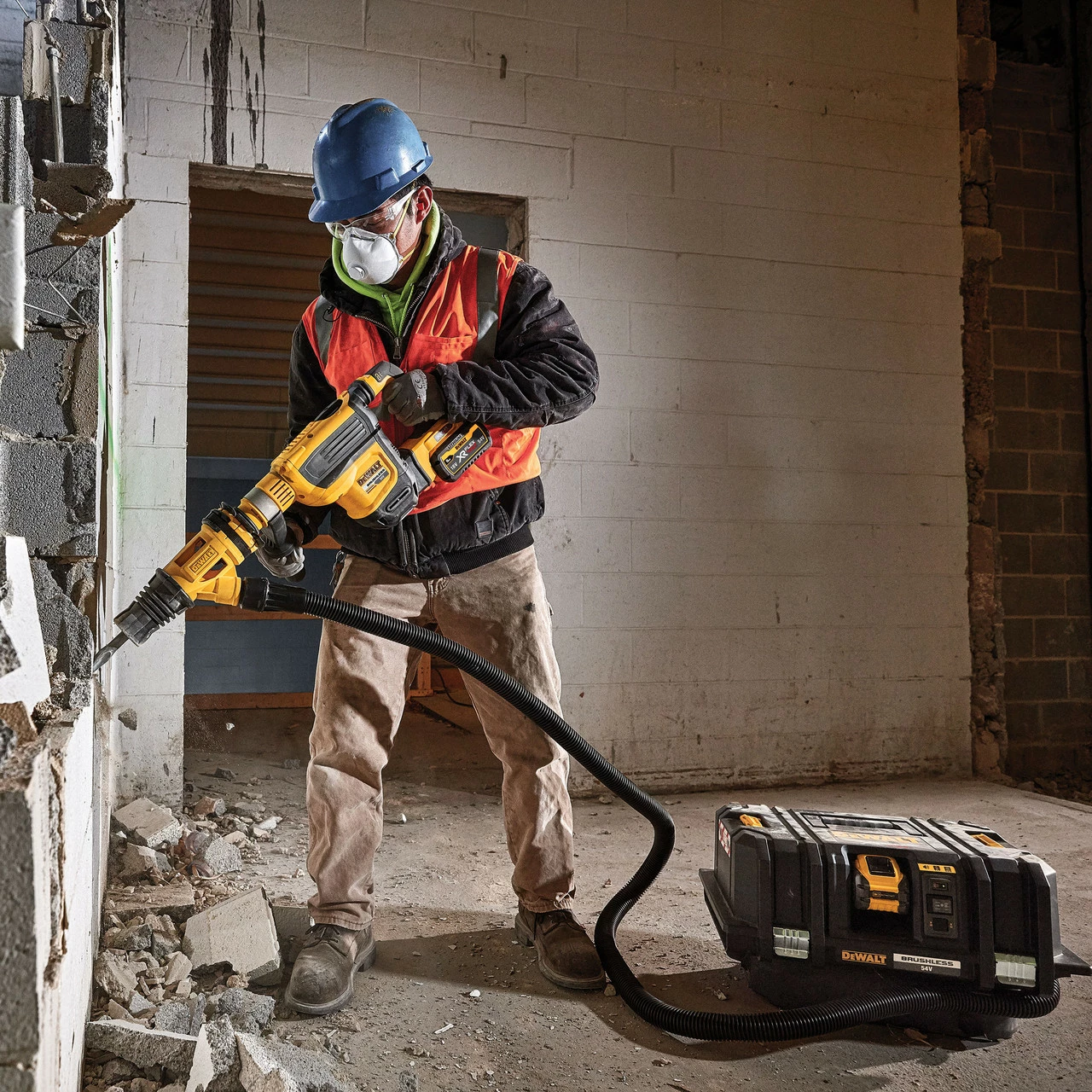 Dewalt DCH614N 54V XR FlexVolt SDS Max Hammer Drill (Body Only) - Image 7