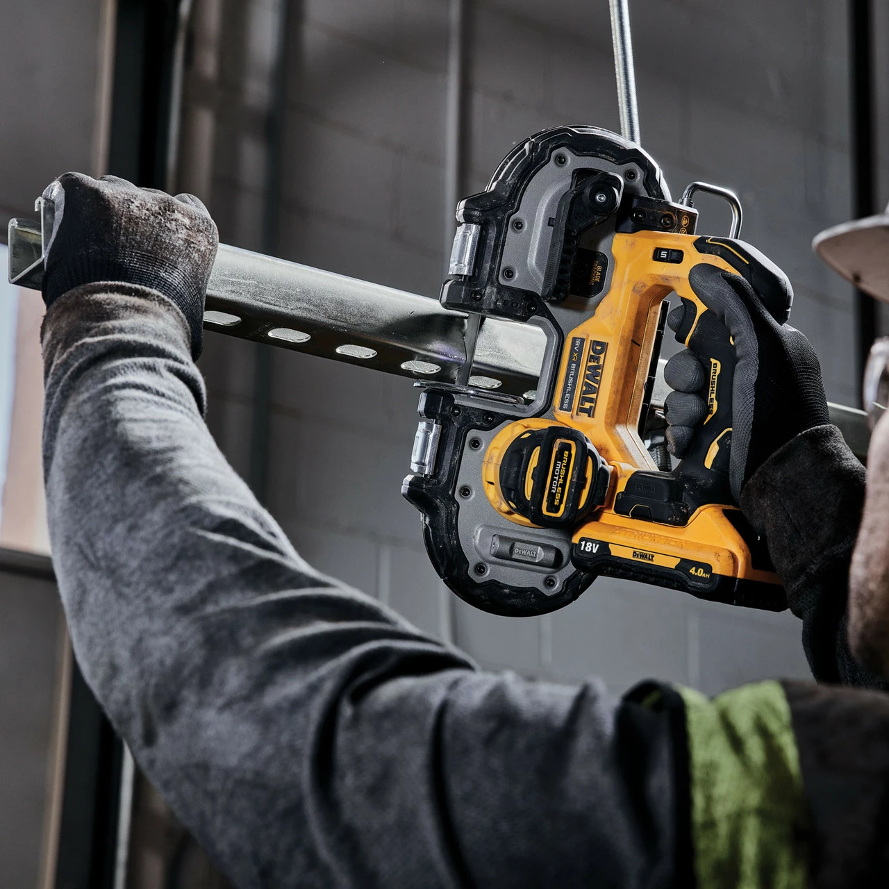 Dewalt DCS377NT 18V XR Brushless Compact Bandsaw (Body Only) - Image 9