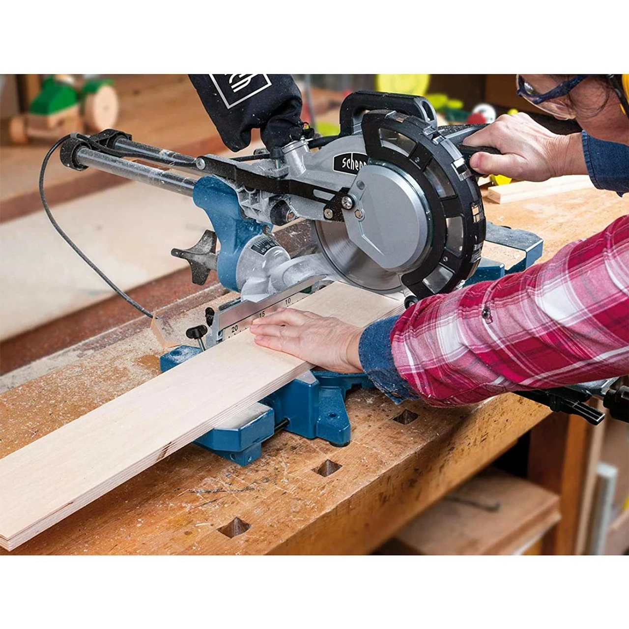 Scheppach HM216 216mm Sliding Compound Mitre Saw (240V) - Image 5