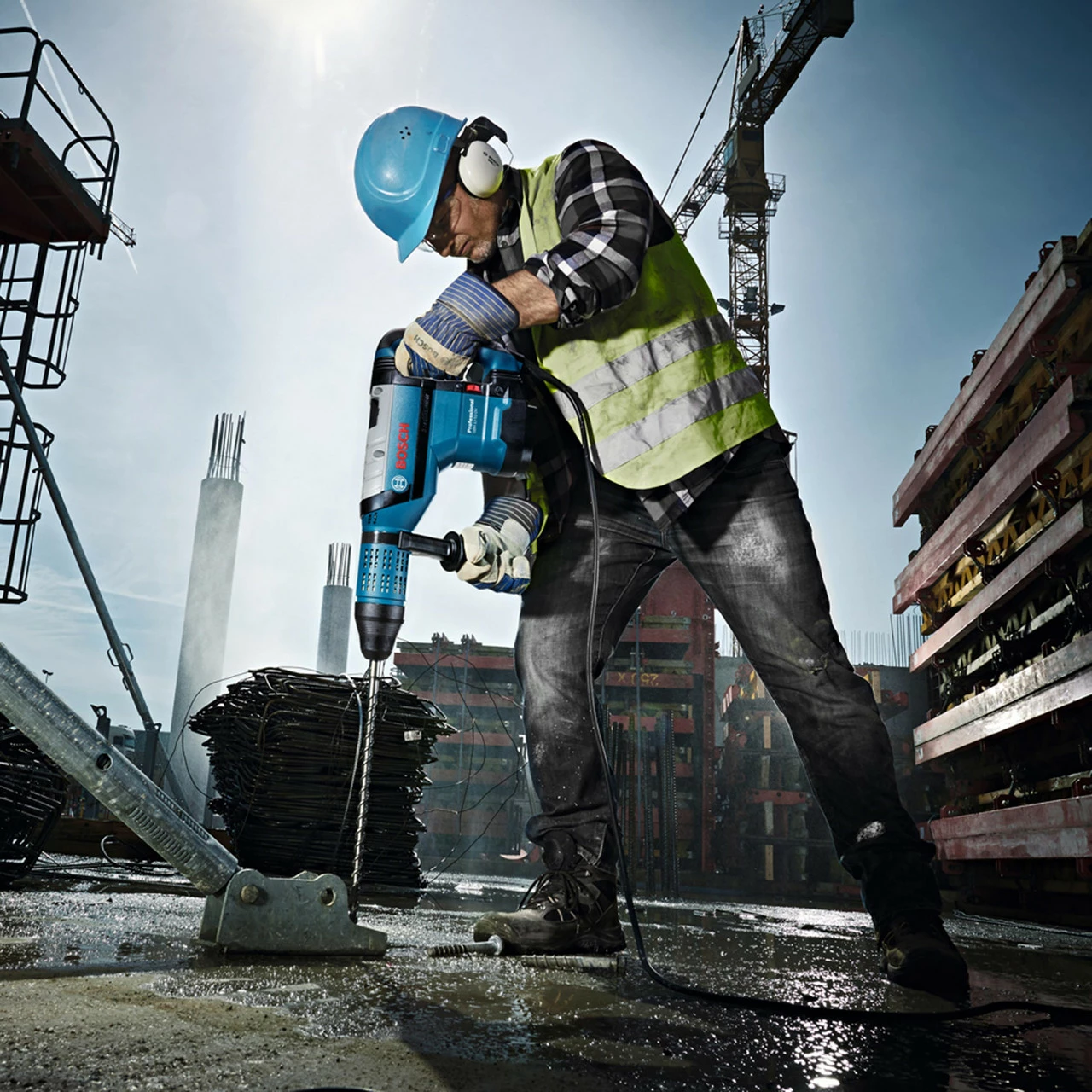 Bosch GBH 12-52 DV SDS Max Vibration Control Rotary Hammer (110V) - Image 3