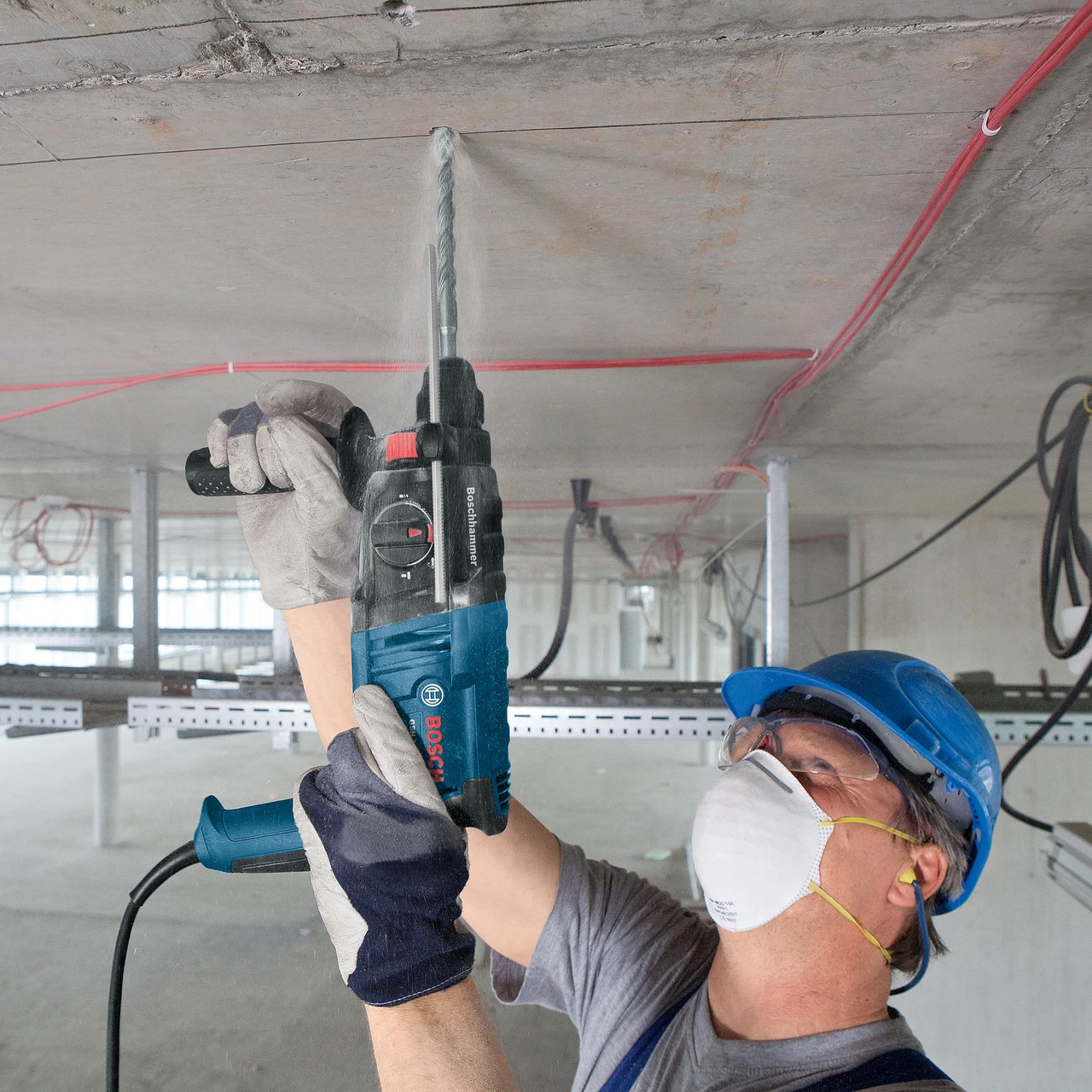 Bosch GBH220D SDS+ Rotary Hammer 2kg In Case With 3 Drills (240V) - Image 5