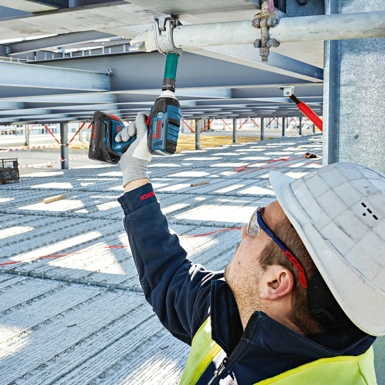 Bosch GDS 18V-300 Brushless Impact Wrench (Body Only) - Image 4